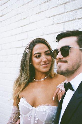 mobile - carousel-hero-element image-1