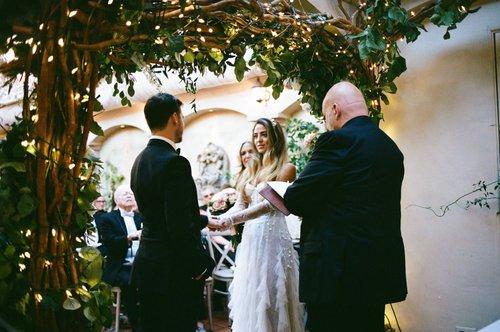 mobile - carousel-hero-element image-3