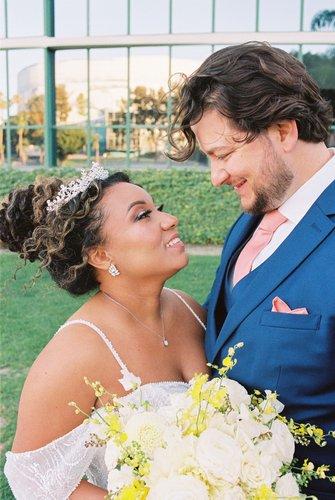 mobile - carousel-hero-element image-3